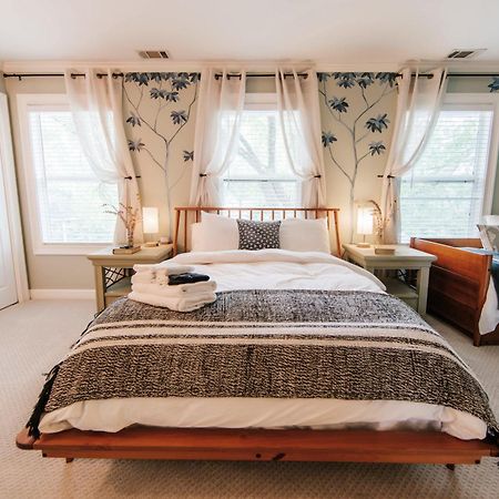 Cozy Cottage - Walk To Campus, Stadium, Downtown 阿森斯 外观 照片