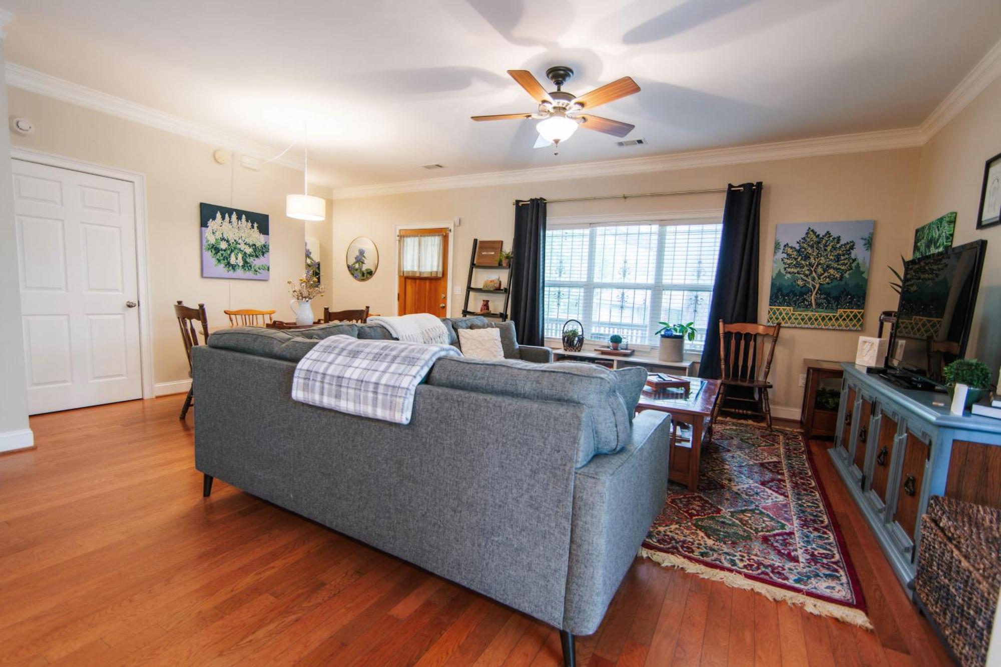 Cozy Cottage - Walk To Campus, Stadium, Downtown 阿森斯 外观 照片