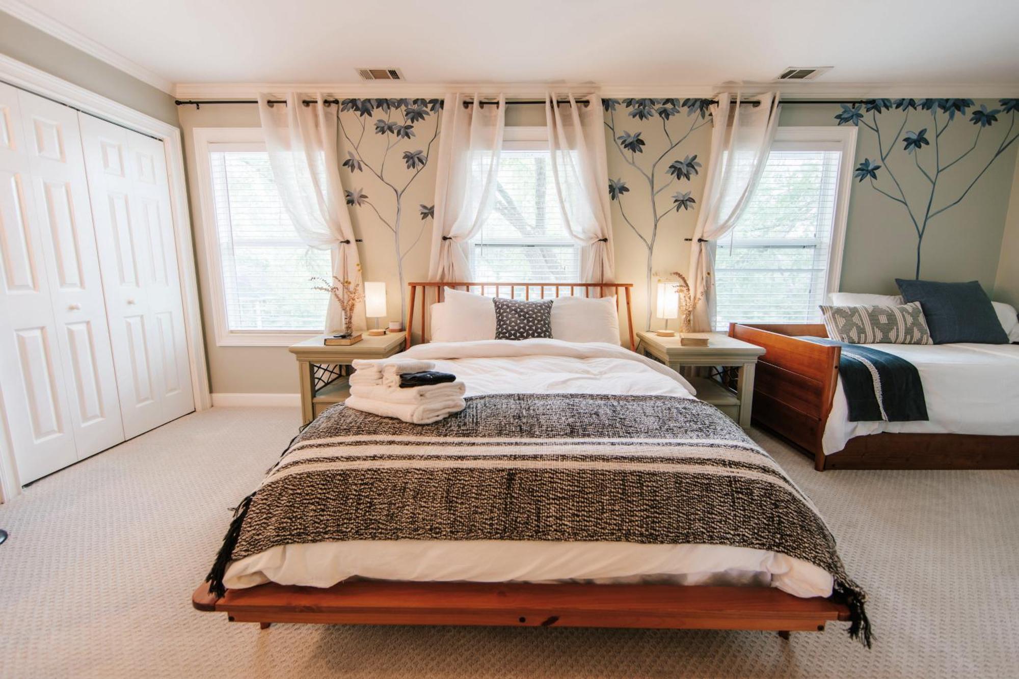 Cozy Cottage - Walk To Campus, Stadium, Downtown 阿森斯 外观 照片
